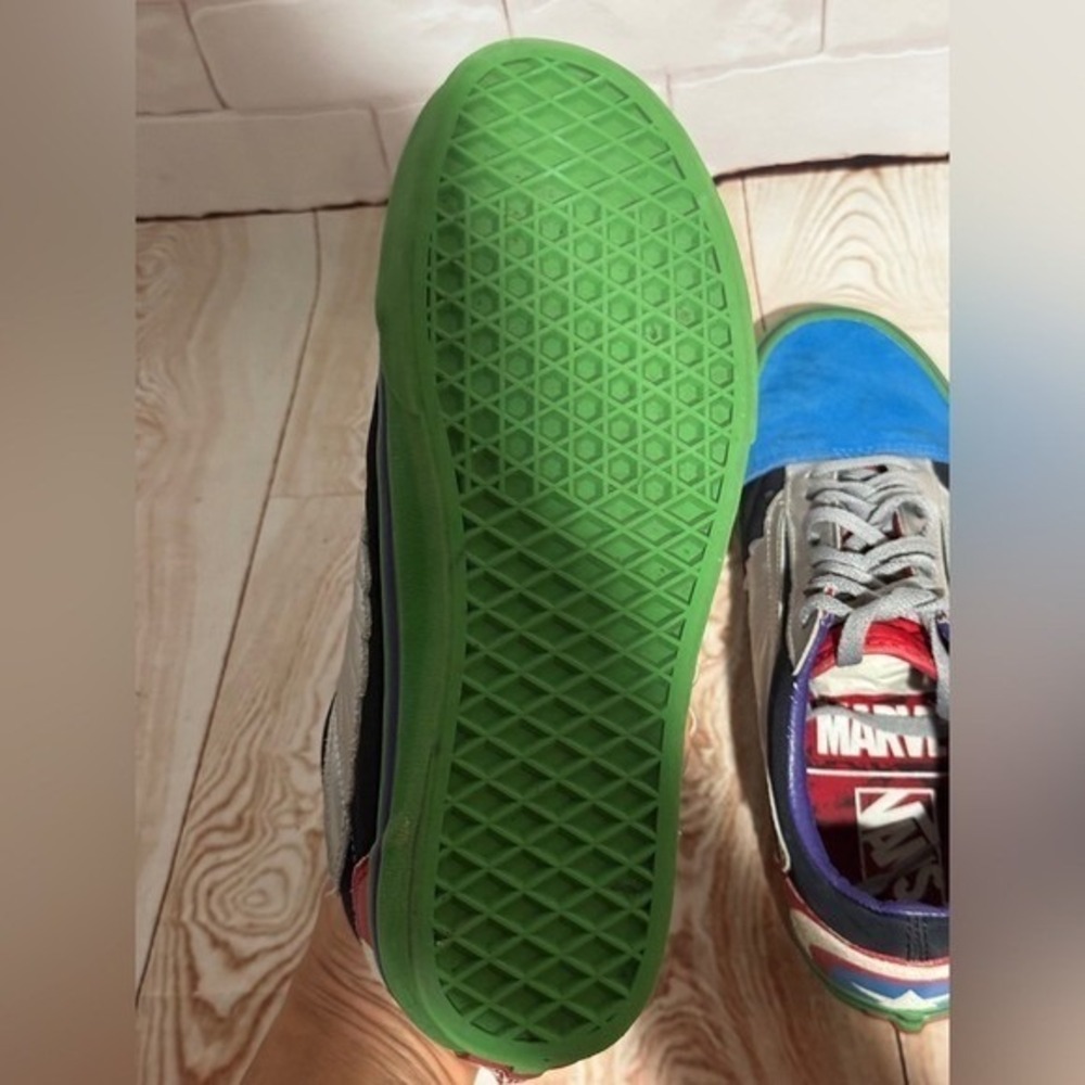 Vans Old Skool Marvel Captain America Wings Skate‎ Shoes Men - Picture 9 of 11